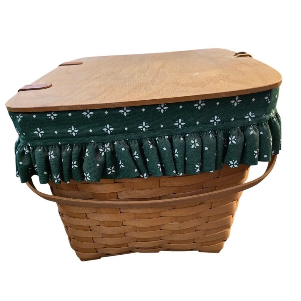 VTG 1996 Longaberger Picnic Basket w/riser Leather Hinges and Wood Latch. EUC - Picture 5 of 11